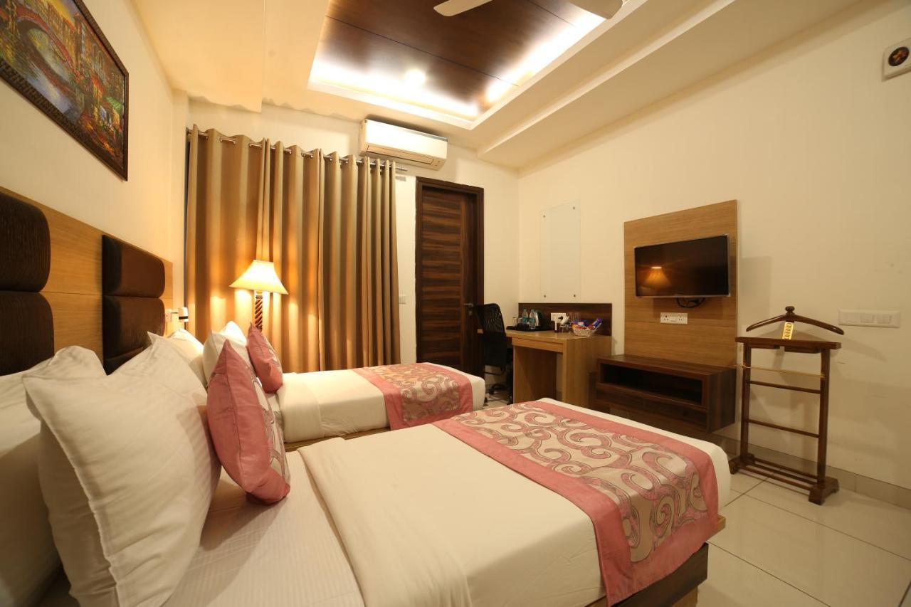 Hotel Grand Regency By Jmd Group Near Delhi Igi Airport New Delhi Exterior photo
