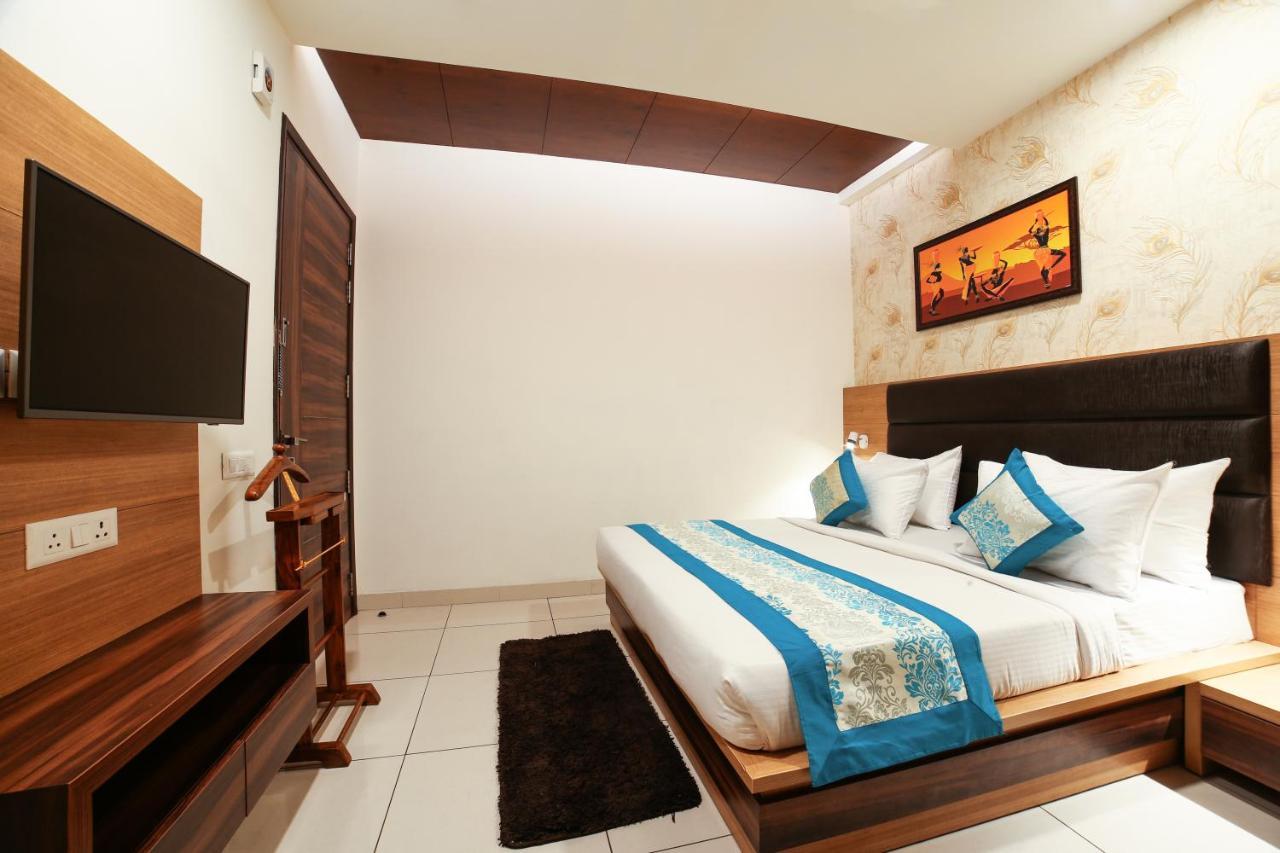 Hotel Grand Regency By Jmd Group Near Delhi Igi Airport New Delhi Exterior photo